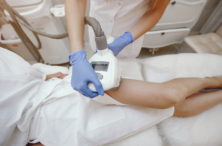 Why Cryolipolysis Machines Remain a Must-Have High-ROI Device for Salons in 2026?-1