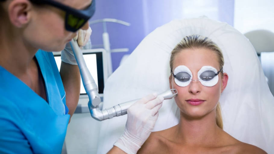 What Can a Picosecond Laser Machine Treat? Tattoo, Pigment, Scar Removal-