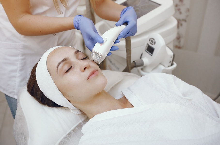 Why Picosecond Laser is the Ultimate Glow-Up for Busy Professionals?-