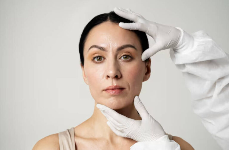AI Skin Analysis and Smart Beauty Devices The Future of Personalized Aesthetic Treatments